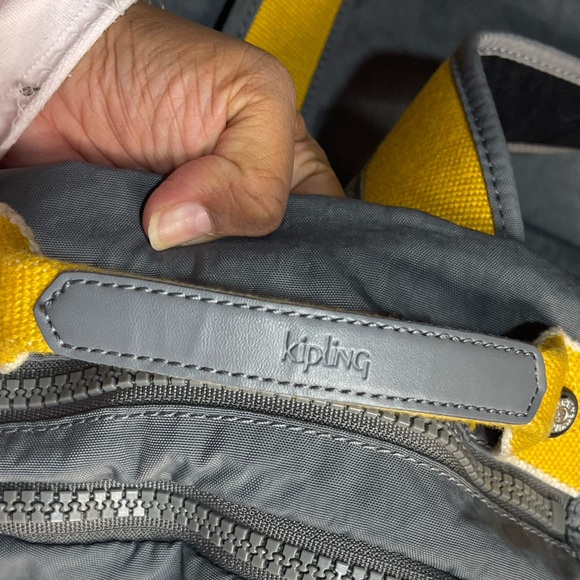 KIPLING LARGE SEOUL BACKPACK  LAPTOP GRAY AND YELLOW ACCENT TRAVEL HIKING WORK - Picture 3 of 8